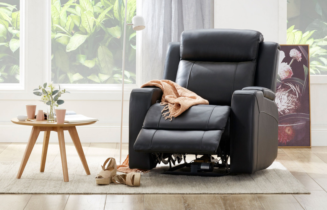 Best Recliner for Heavy Person 2024: Reviews + Buying Guide